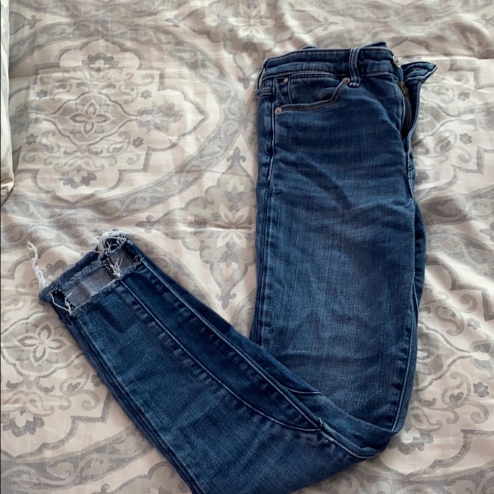 ABERCROBMIE SIGNATURE COLLECTION JEANS